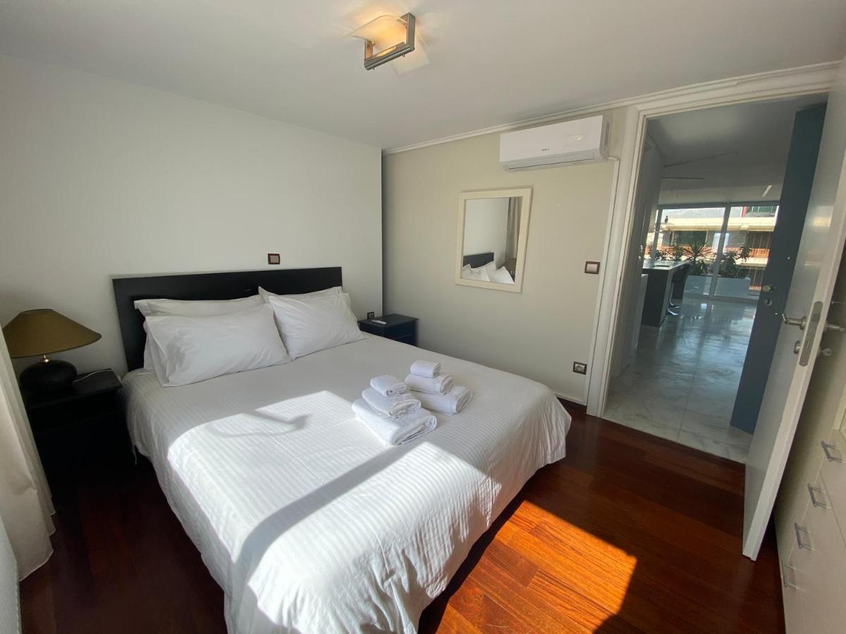 Citycenter Penthouse Mini Private Pool With Hydromassage And Great Town View 아테네 외부 사진