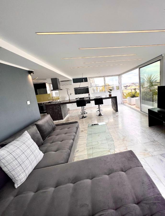 Citycenter Penthouse Mini Private Pool With Hydromassage And Great Town View 아테네 외부 사진